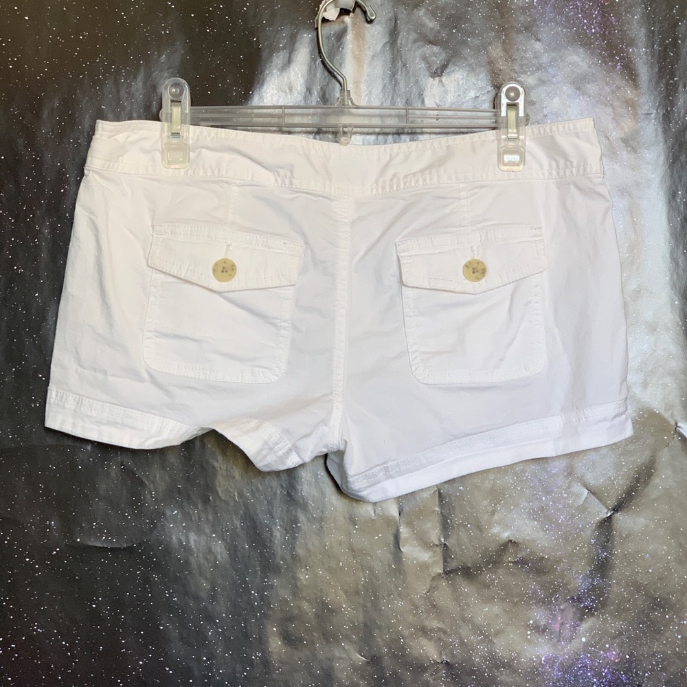 Express- White Shorts size 8 - Picture 3 of 3